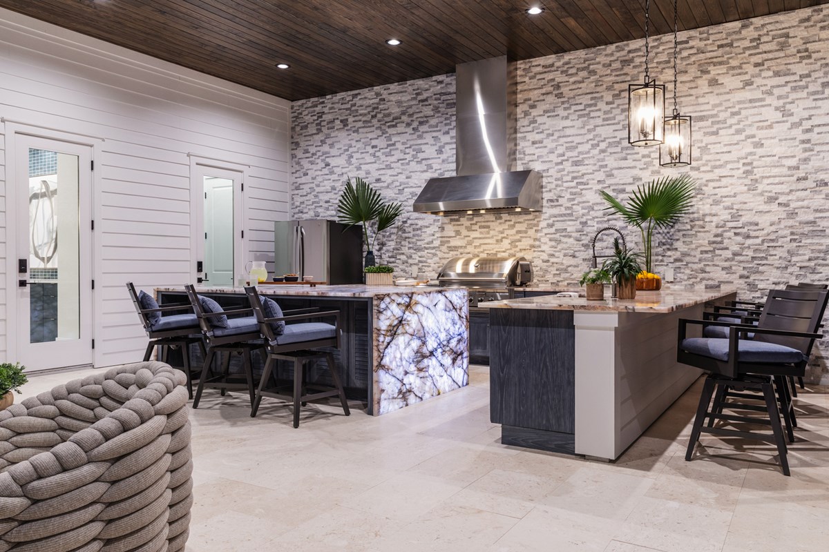 122 Collinsbuilders Patel Photoby Murielsilva