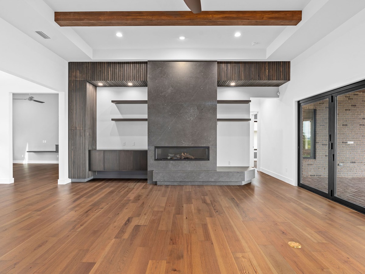 4115 Venetia Blvd 12 WEB