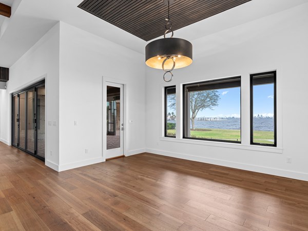 4115 Venetia Blvd 18