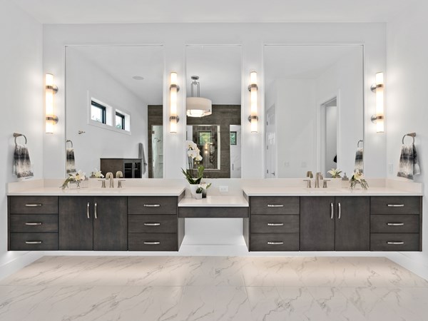 4115 Venetia Blvd 49