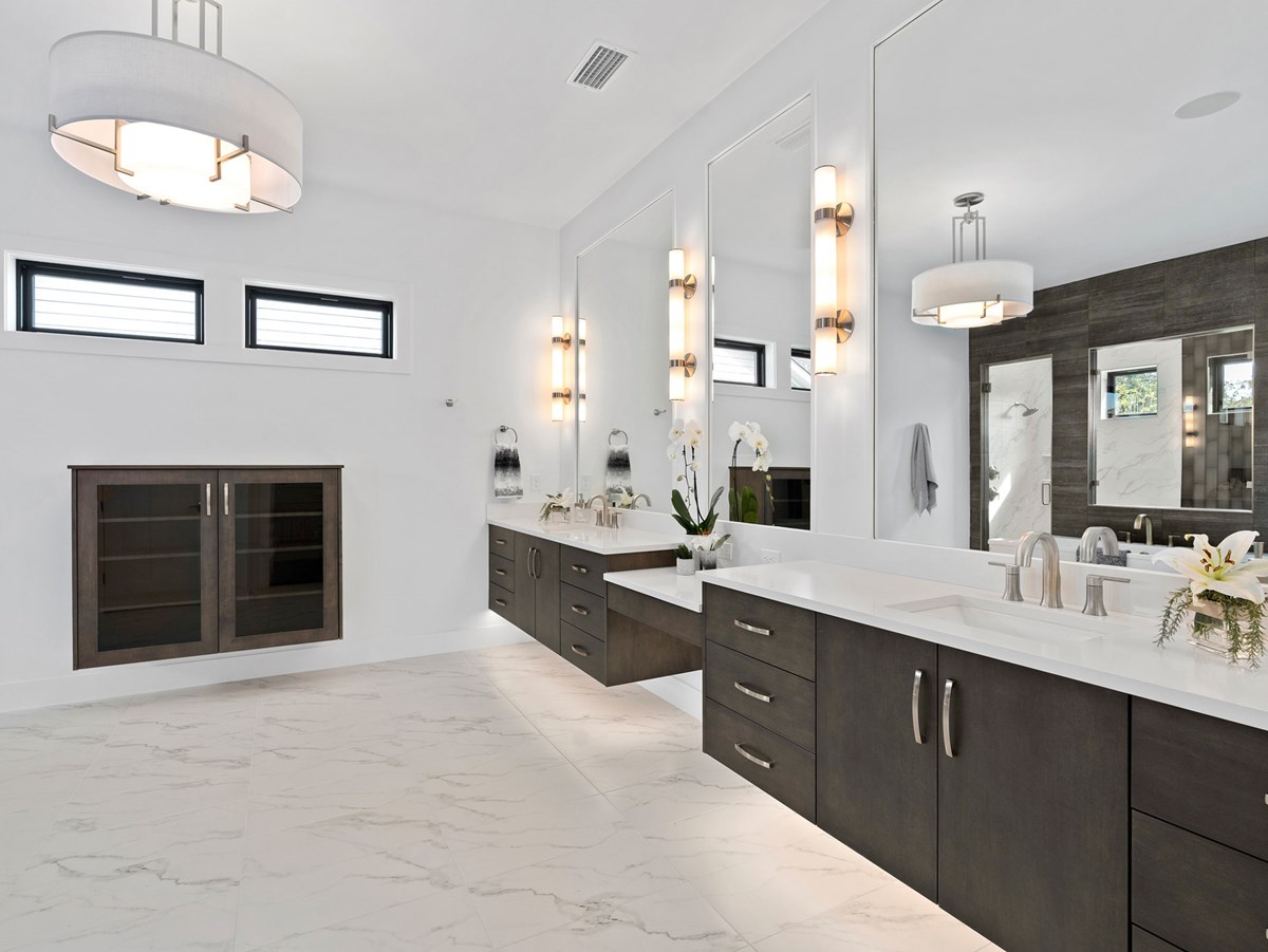 4115 Venetia Blvd 48 WEB