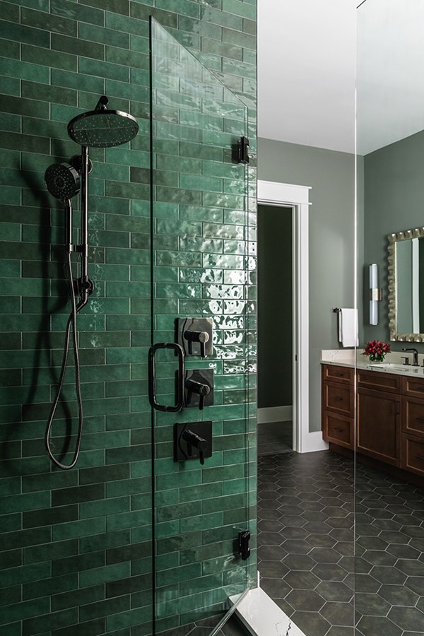 Julington Creek Coastal Estate Green Shower 2
