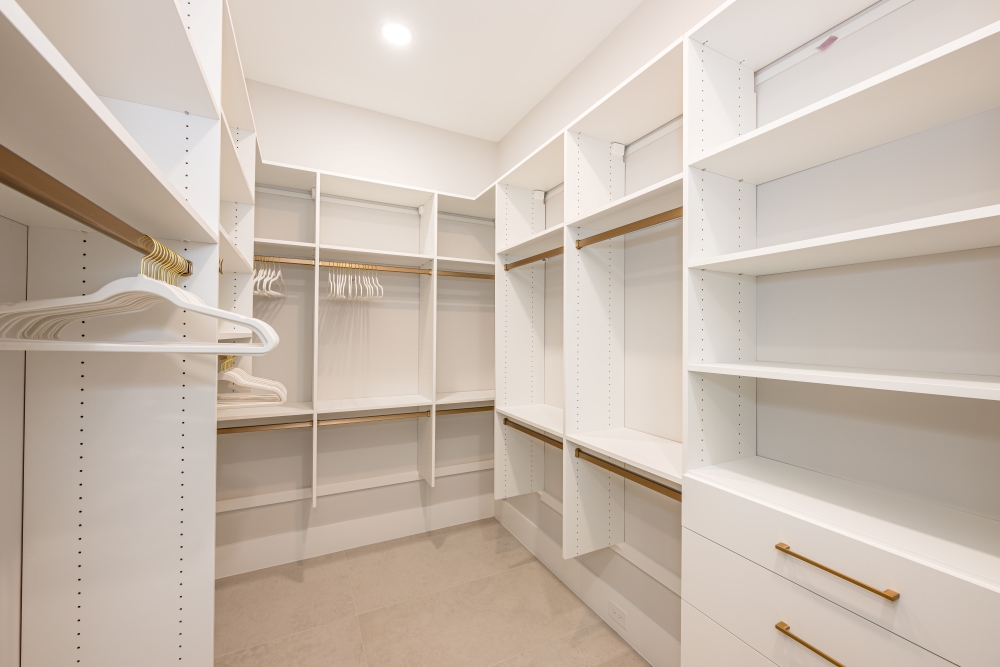 Collins Builders 2701 Chapman Oak Dr 7 16 2025 6122