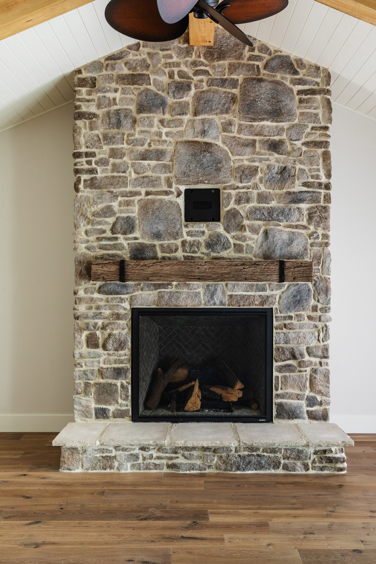 46 Collinsbuilders Hollis Photoby Murielsilva