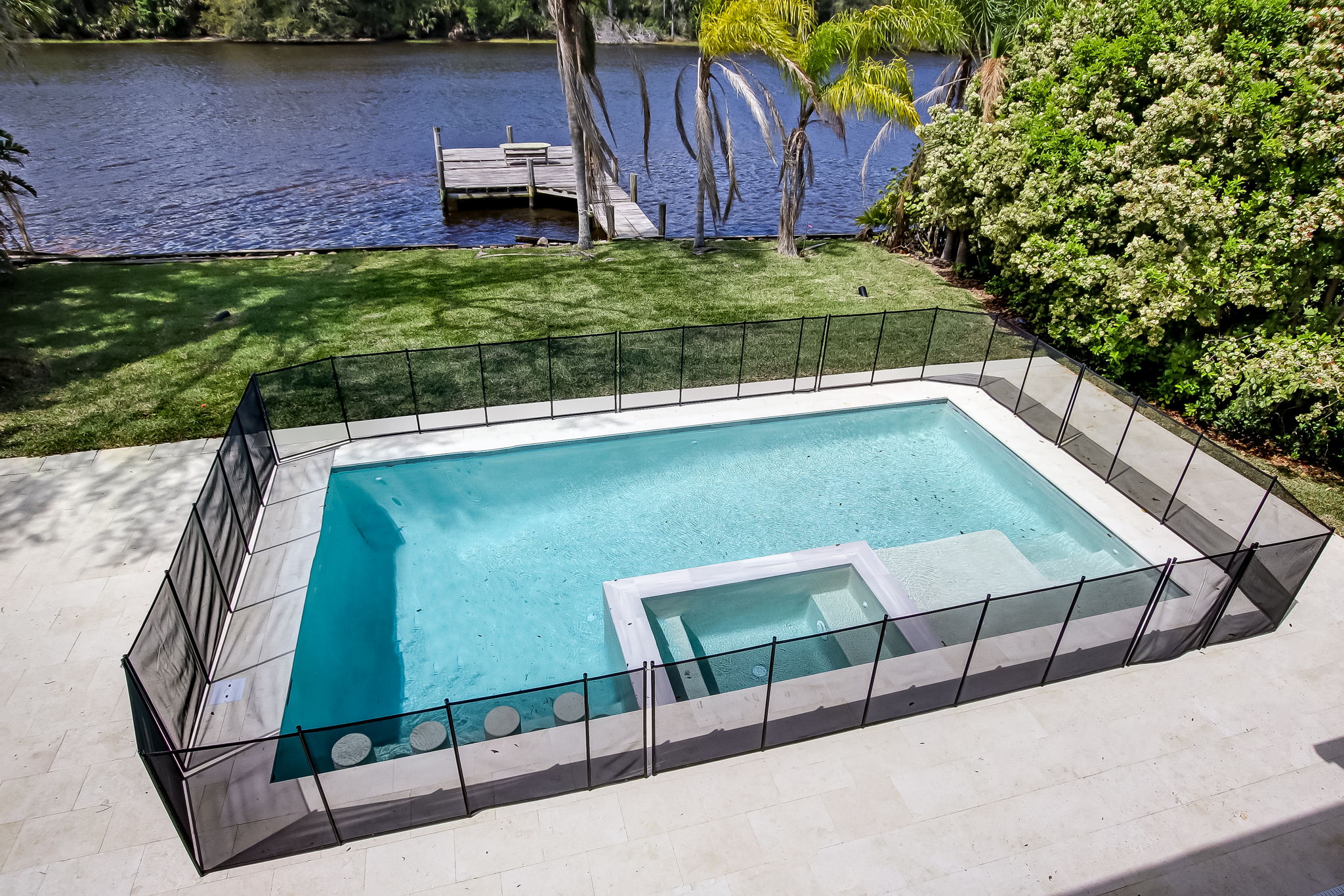 49 Web Or Mls 23 139 Roscoe Blvd N