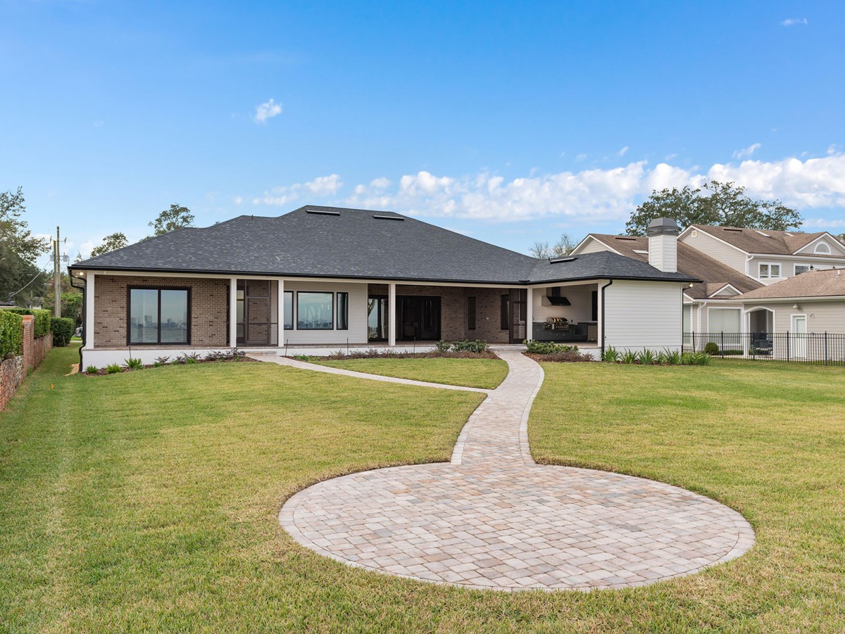 4115 Venetia Blvd 76 WEB